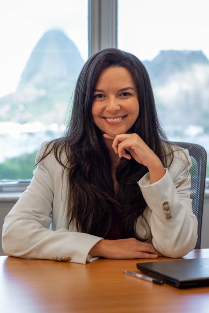 Isabela Junqueira